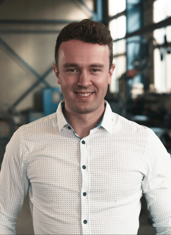 Wir übernehmen Ausführungspläne, organisieren den Transport und liefern Stahlteile bester Qualität püntktlich zum Liefertermin.