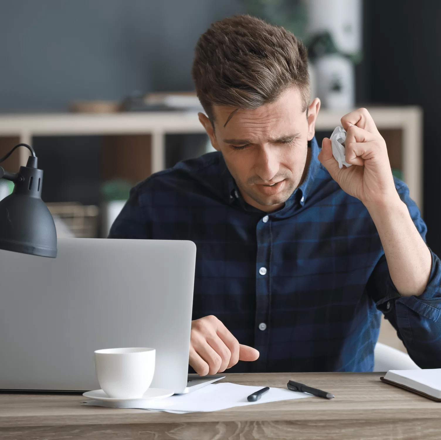 Wir von Willi Stahlteile beschriften deine Stahlteile, zieht sich Ausführungspläne aus der Datei und kümmert sich um den Transport.